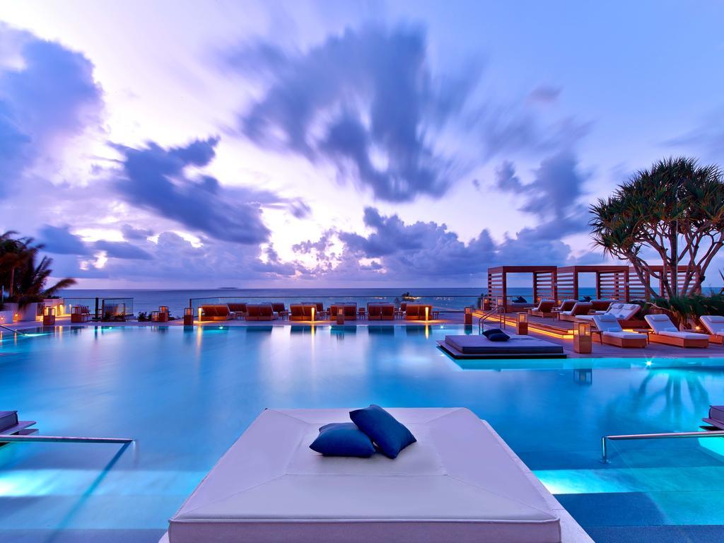 1 Hotel South Beach Miami Beach Esterno foto The pool at the Mykonos Grand Resort