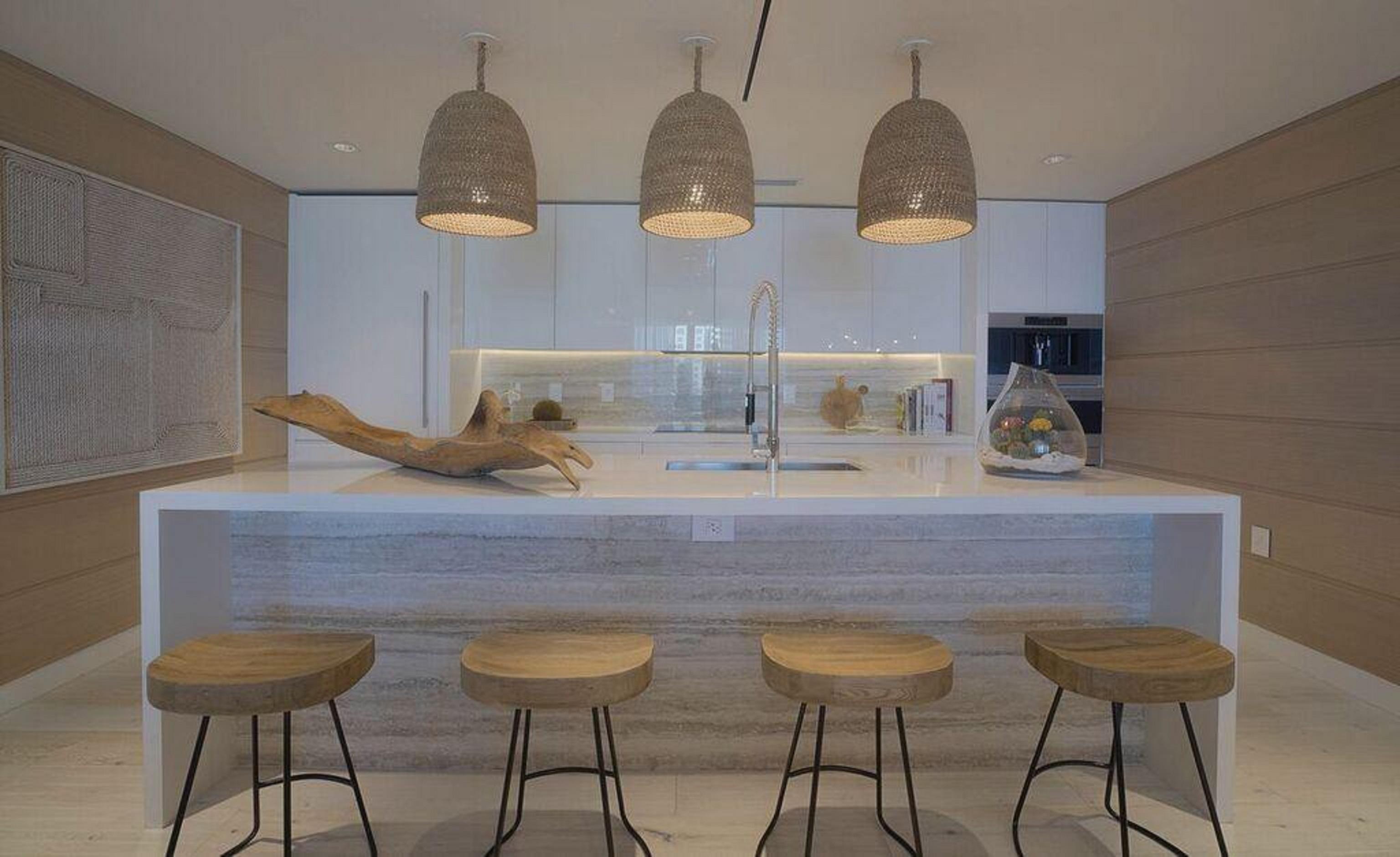 1 Hotel South Beach Miami Beach Esterno foto A kitchen in a private residence at The Ritz-Carlton, Maldives, Fari Resort