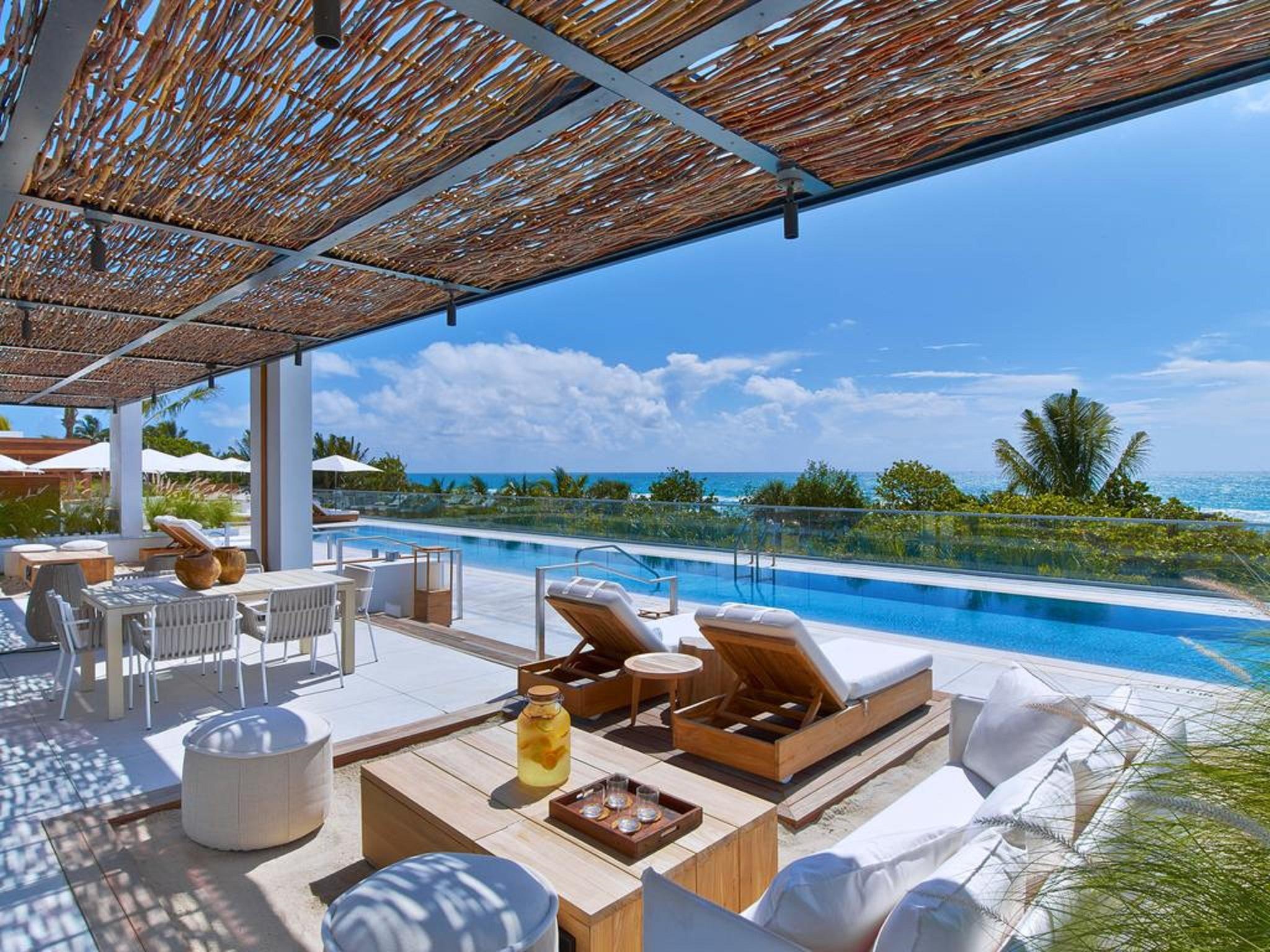 1 Hotel South Beach Miami Beach Esterno foto The Beach Club at The Ritz-Carlton, Maldives, Fari Resort