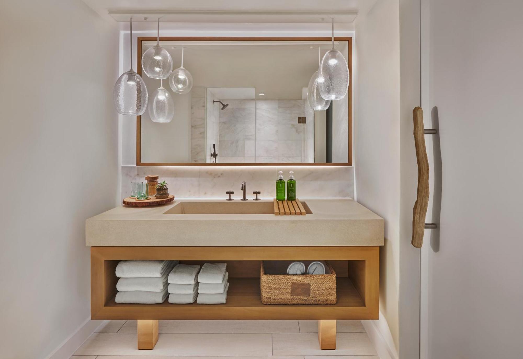 1 Hotel South Beach Miami Beach Esterno foto Bathroom at the Four Seasons Resort Maui