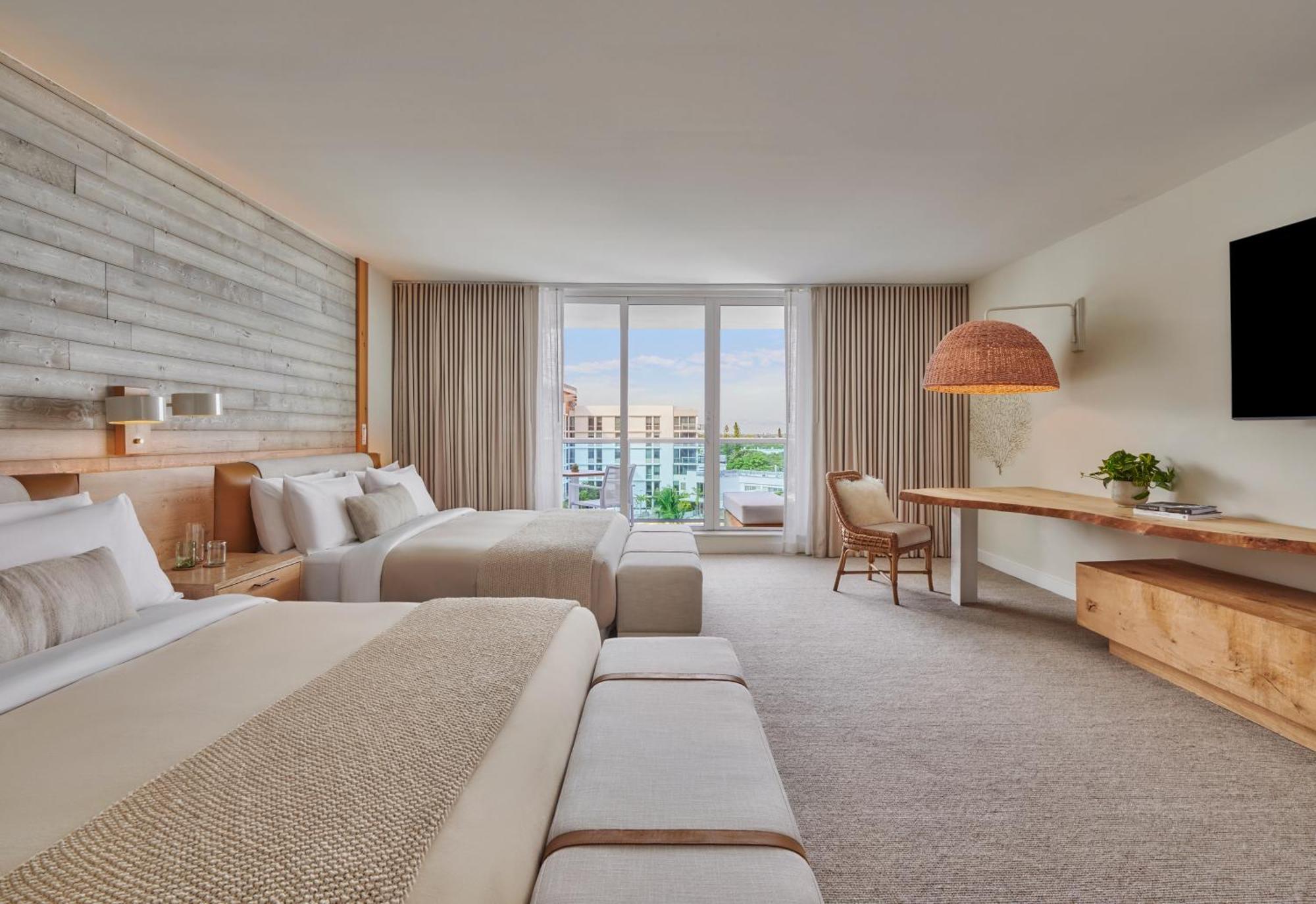 1 Hotel South Beach Miami Beach Esterno foto A guest room at the Westin Fort Lauderdale Beach Resort